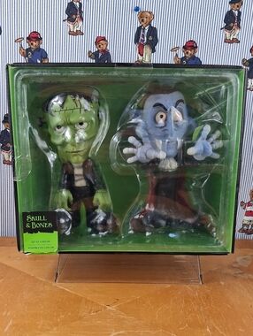 Skull & Bones Set Of 2 Halloween Decor Dracula & Frankinstein 8" Figure Statues